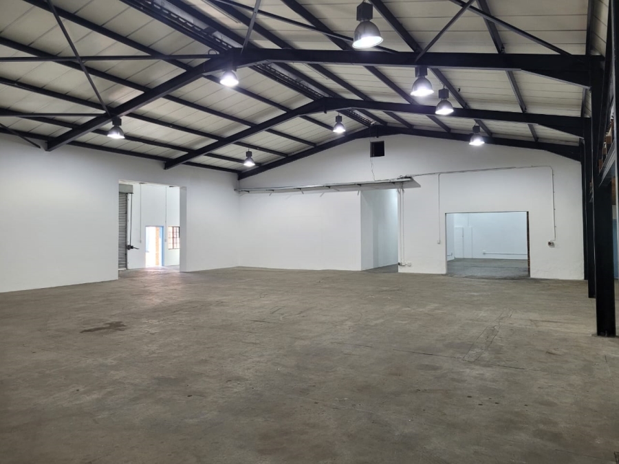 To Let Commercial Property for Rent in Maitland Western Cape